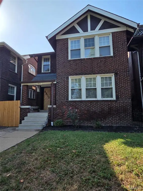 4810 Arsenal Street, St Louis, MO 63116