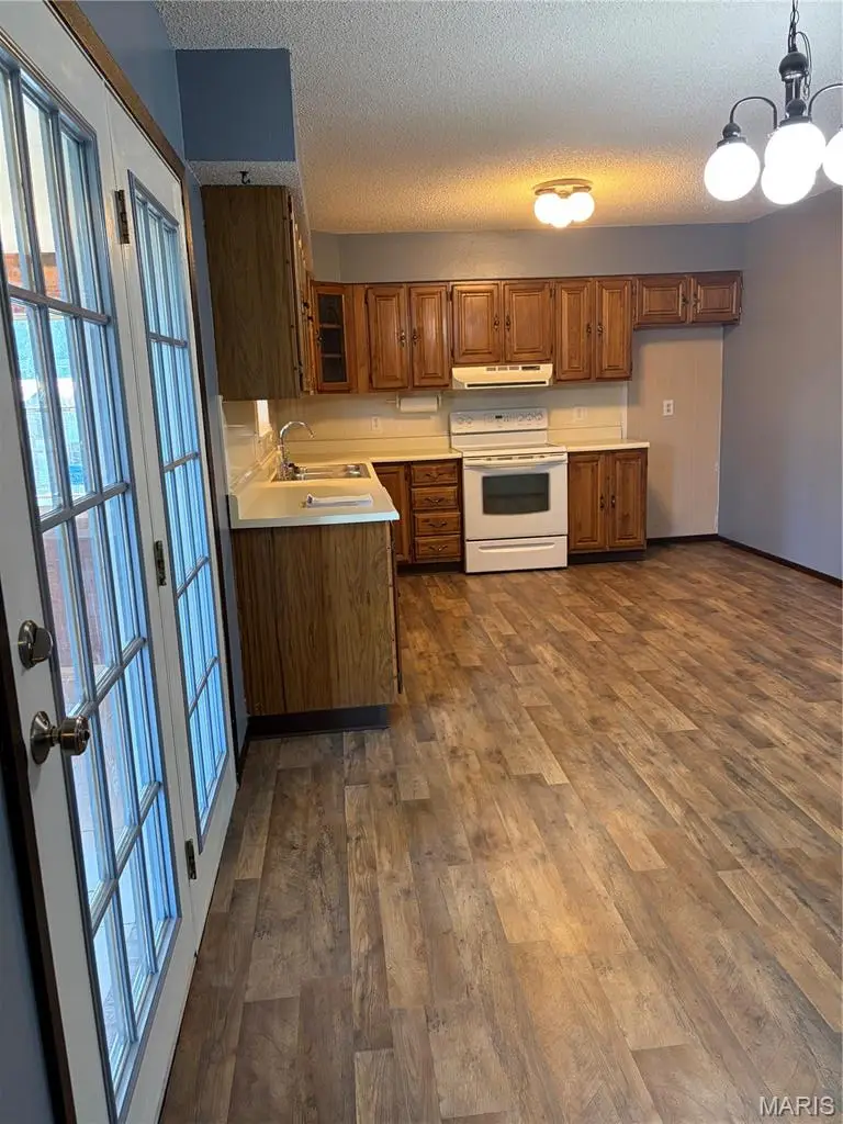 1043 Madison 333, Fredericktown, MO 63645 - #3