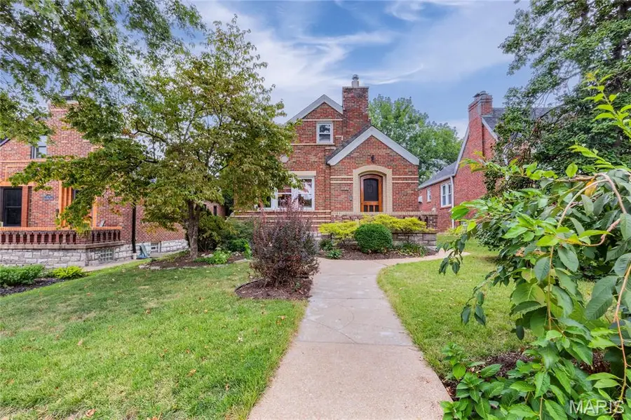 6743 Devonshire Avenue, Saint Louis, MO 63109 - #2