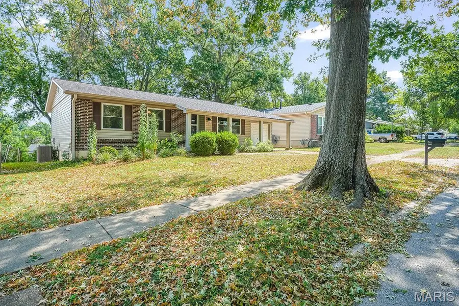 533 Golfwood Drive, Ballwin, MO 63021 - #3
