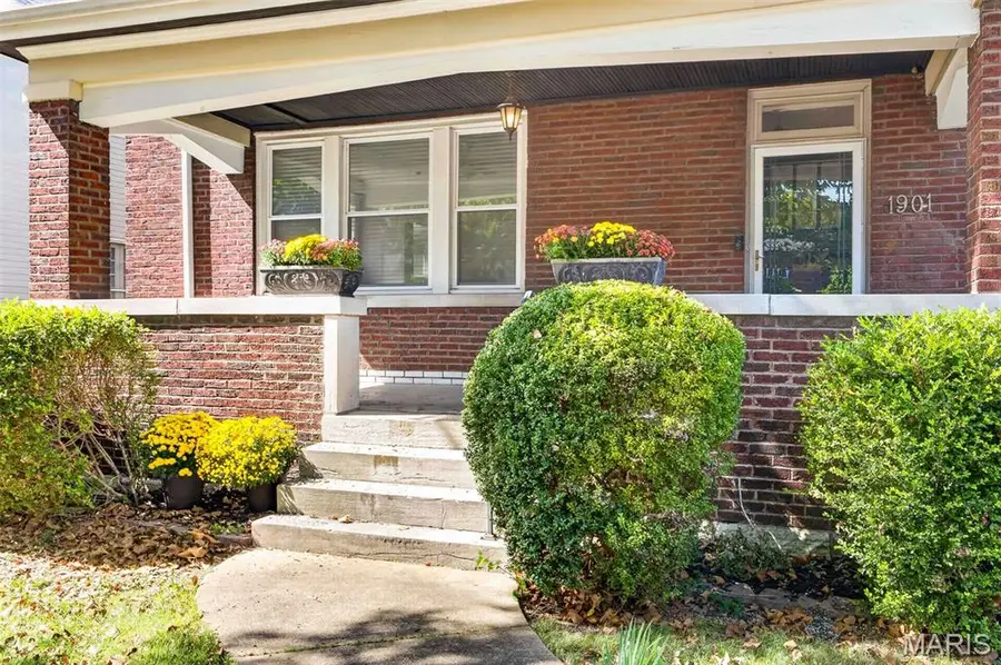 1901 Mccausland Avenue, Saint Louis, MO 63117 - #3