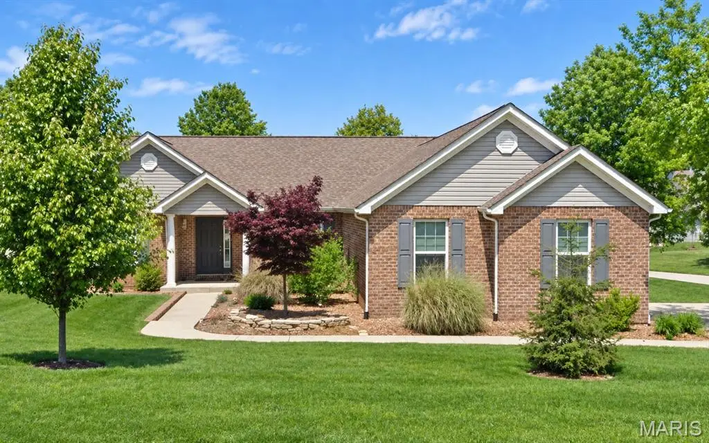 821 Turnberry Road, Belleville, IL 62223 - #1