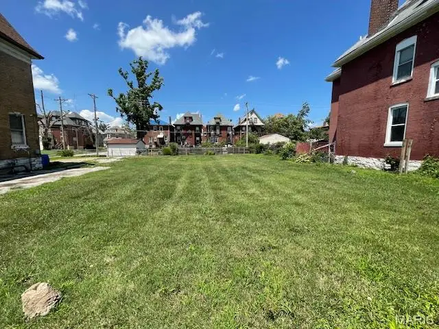 5089 Raymond Avenue, Saint Louis, MO 63113 - #3