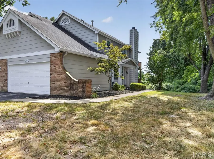 12043 Autumn Lakes Drive, Maryland Heights, MO 63043 - #2