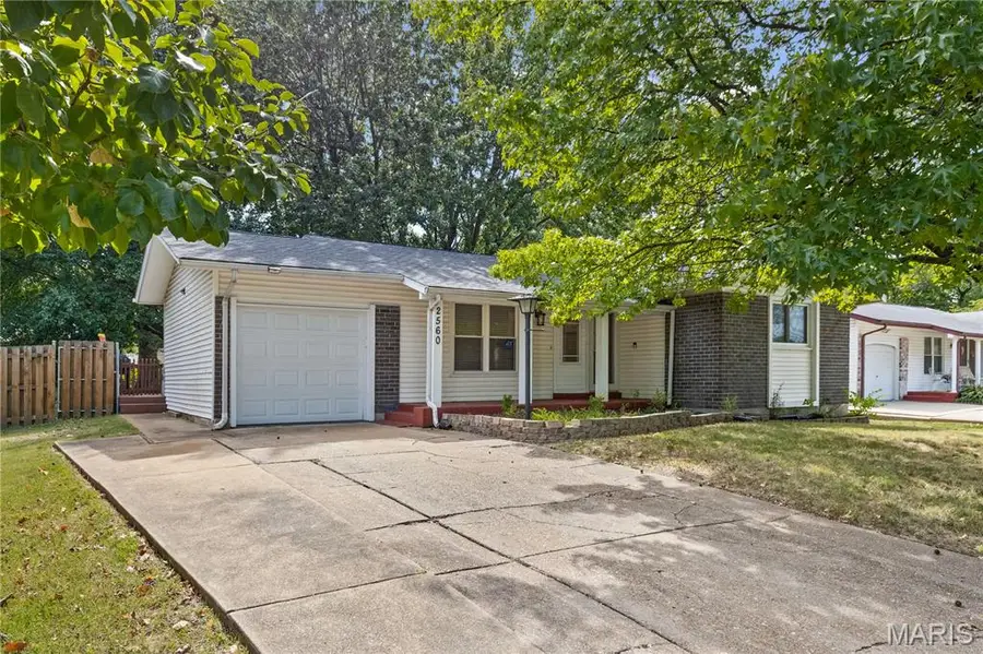 2560 Wedgwood Drive, Florissant, MO 63033 - #2