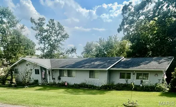 242 Gall Road, Columbia, IL 62236