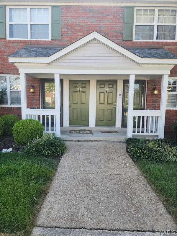1630 Thrush Terrace #1630, Brentwood, MO 63144
