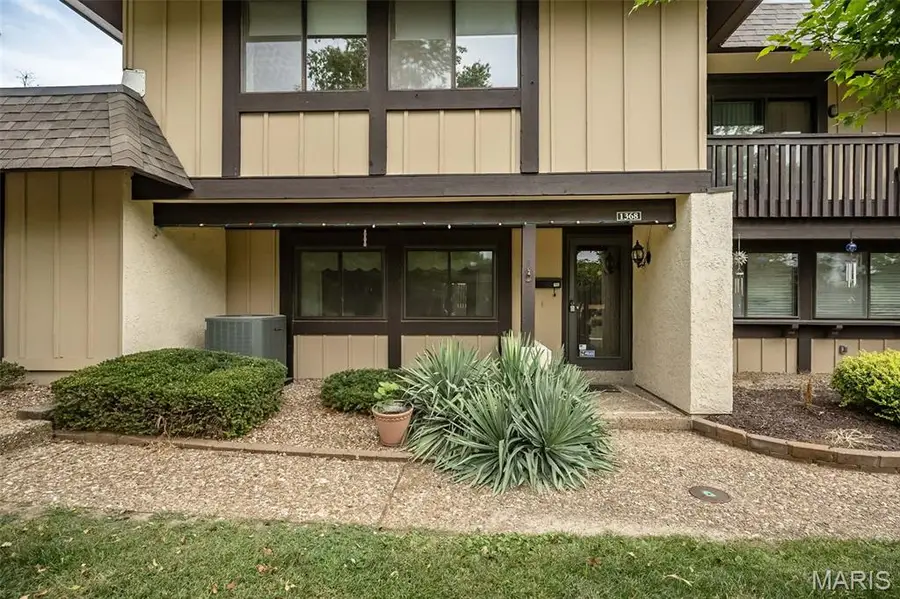 1368 Hampton Road #A, Saint Charles, MO 63303 - #3