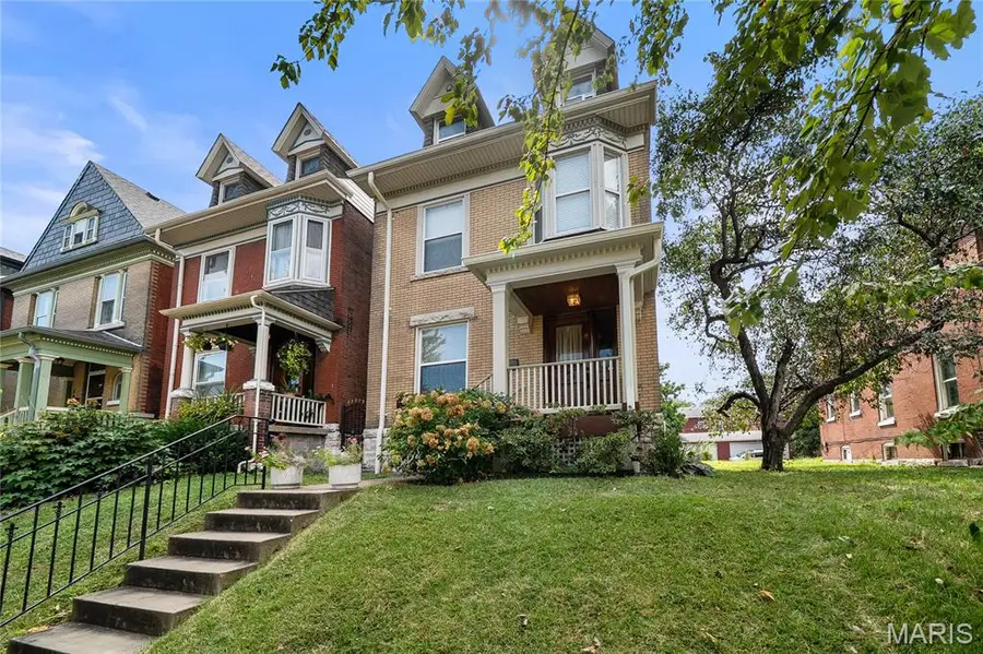 3924 Cleveland Avenue, Saint Louis, MO 63110 - #2