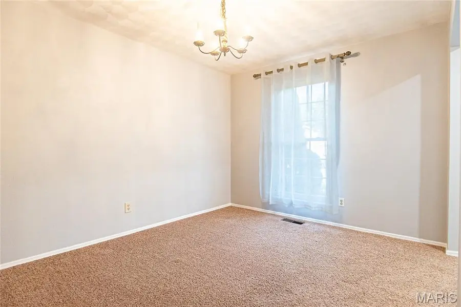 5185 Bryncastle Place, Tesson Ferry, MO 63128 - #3
