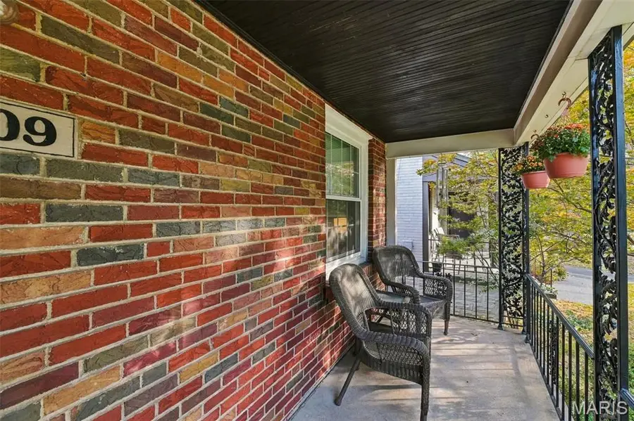 7609 Suffolk Avenue, Shrewsbury, MO 63119 - #2