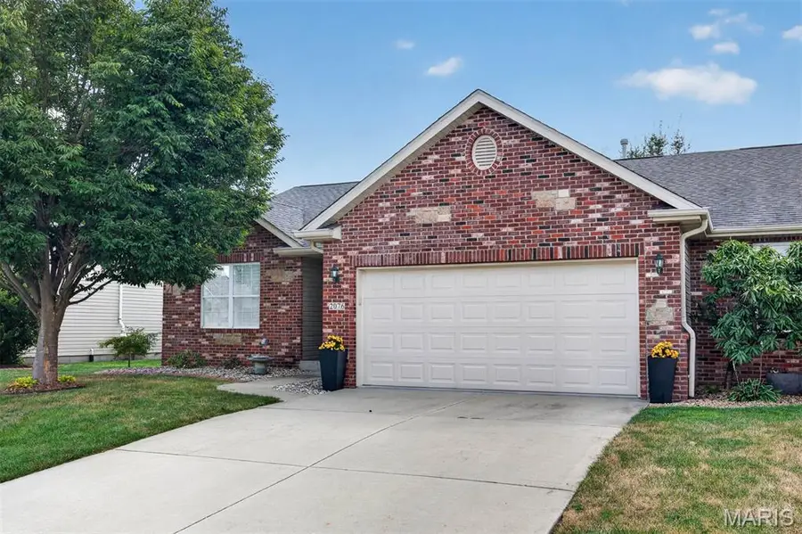 2076 Briarbend Court, Maryville, IL 62062 - #2