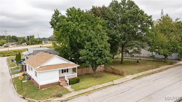 437 Short Avenue, Wood River, IL 62095