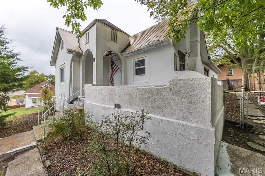 336 N 2nd Street, Poplar Bluff, MO 63901 - #2