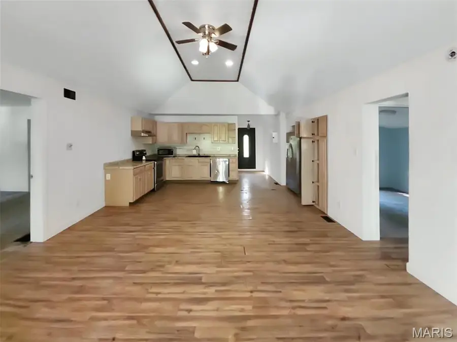 806 N 2nd Street, De Soto, MO 63020 - #3