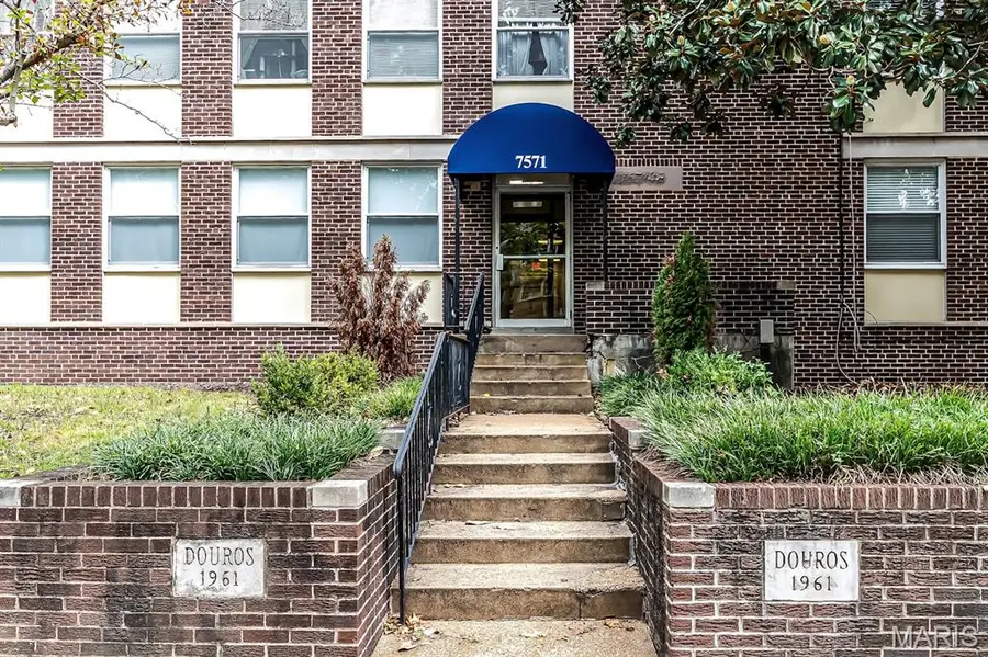 7571 Wellington #3B, Clayton, MO 63105 - #2