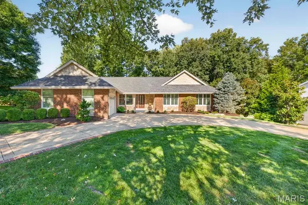 14641 Pine Orchard Court, Chesterfield, MO 63017
