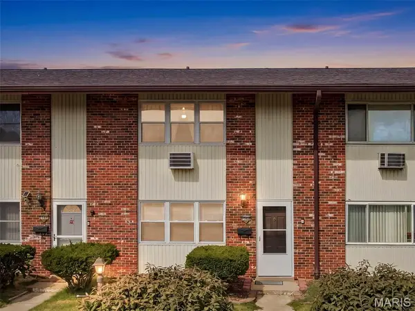 7568 Hazelcrest Drive, Hazelwood, MO 63042