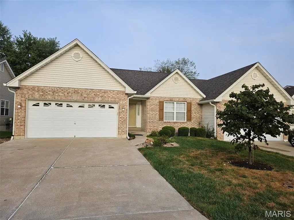 1129 Piepers Glen Lane #8A, Ofallon, MO 63366 - #1