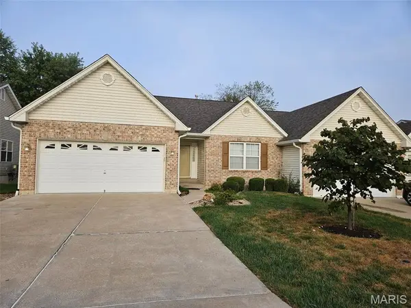 1129 Piepers Glen Lane #8A, O'Fallon, MO 63366