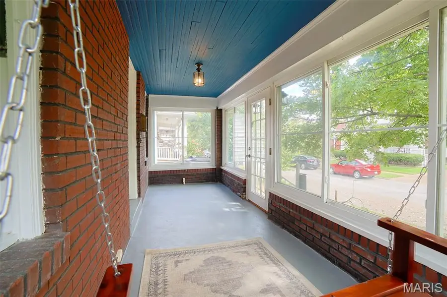 6581 Hoffman Avenue, Saint Louis, MO 63139 - #3