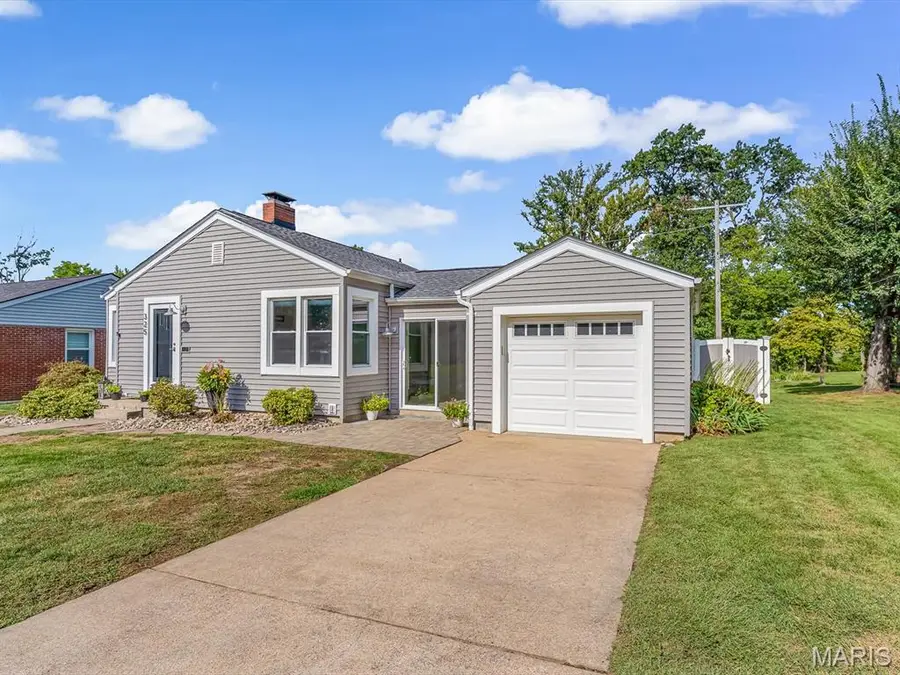 325 W Liberty Street, Columbia, IL 62236 - #3