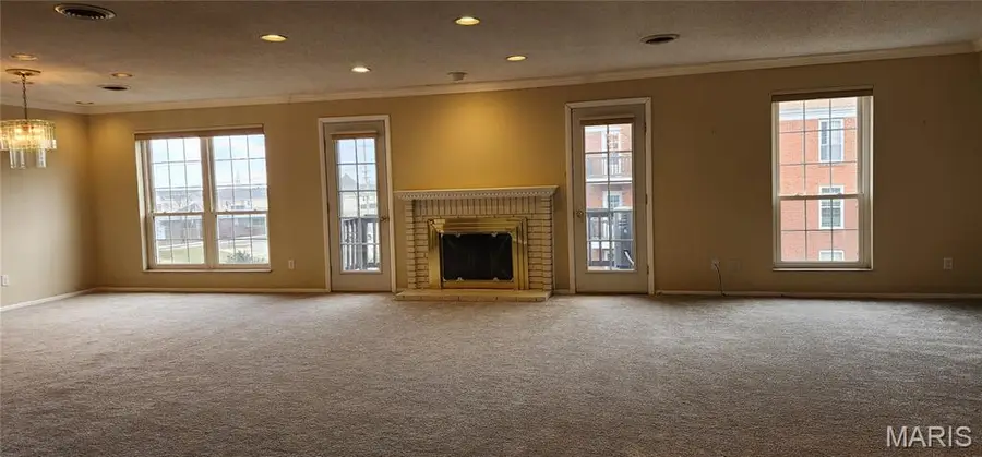 10367 Oxford Hill Drive #26, Saint Louis, MO 63146 - #2