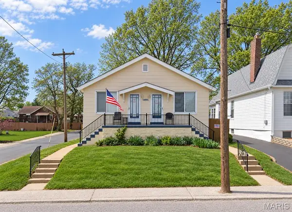 5200 Heege Road, St Louis, MO 63123
