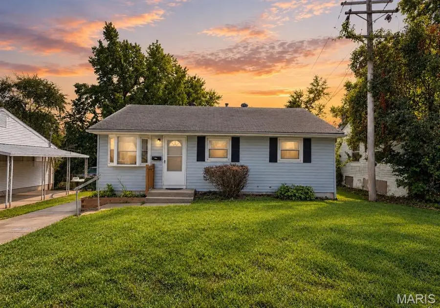 452 Shepley Drive, Saint Louis, MO 63137 - #2