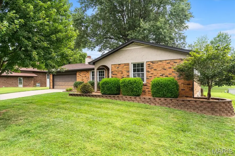 104 San Mateo Drive, Belleville, IL 62221 - #3