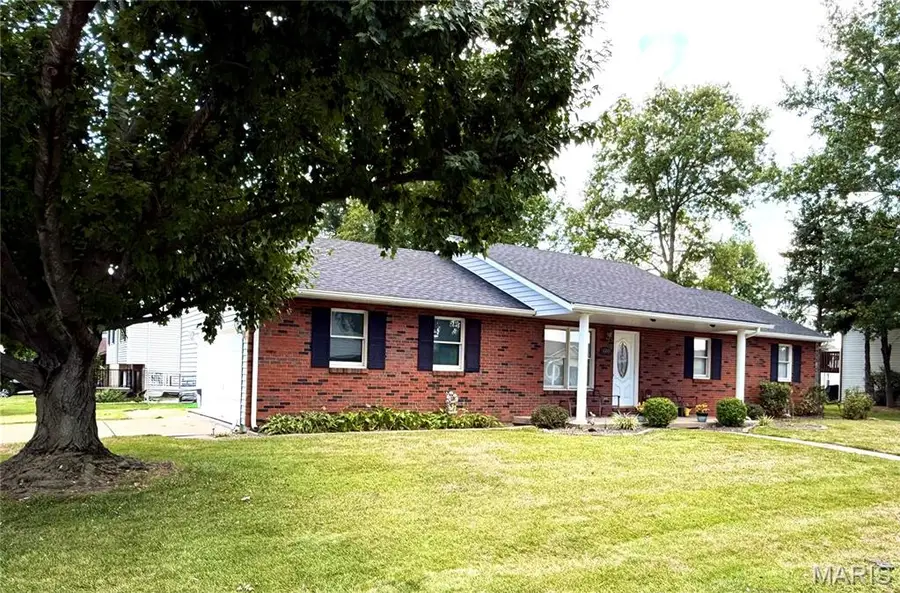 460 Fairfax Street, Columbia, IL 62236 - #3