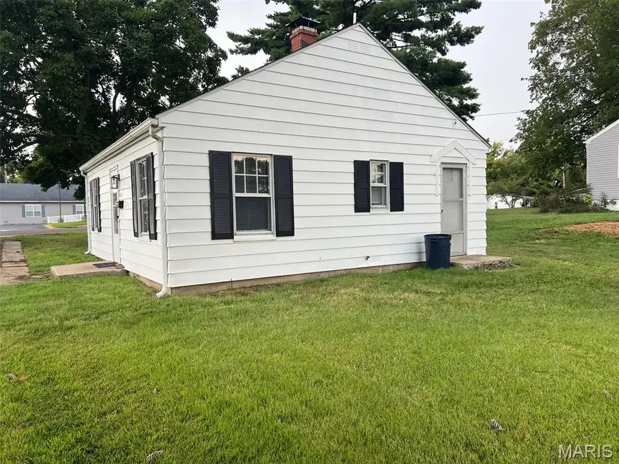 501 Sherman Street, Belleville, IL 62221 - #2