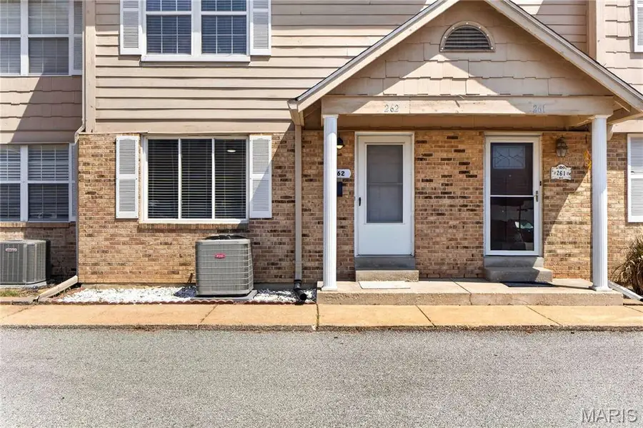 262 Carmel Woods Drive, Ellisville, MO 63021 - #2