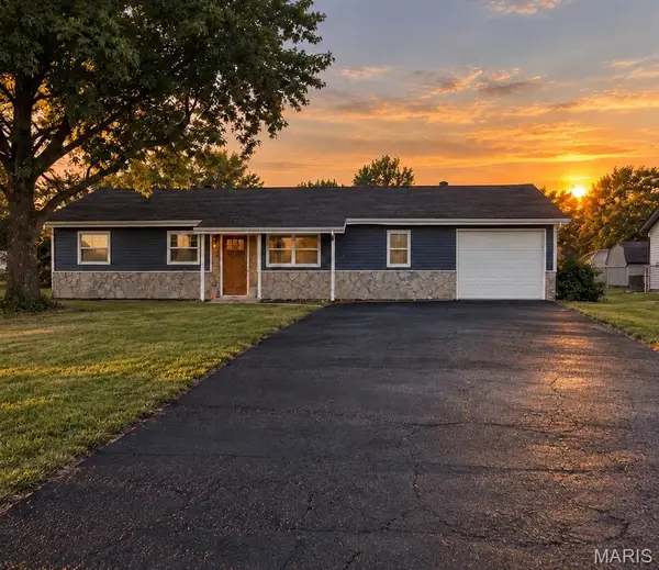 403 Prince Charles Drive, O'Fallon, MO 63366