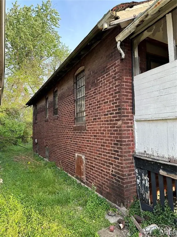 809 N 23 Rd, East Saint Louis, IL 62205 - #2