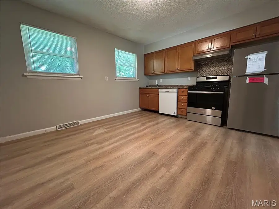 6023 Shillington Drive, Saint Louis, MO 63134 - #3