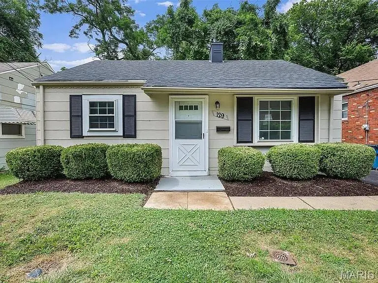 129 Wiegel Drive, Saint Louis, MO 63135 - #1