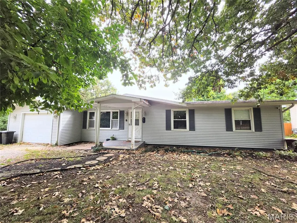 661 Parkside Street, Hillsboro, IL 62049 - #1