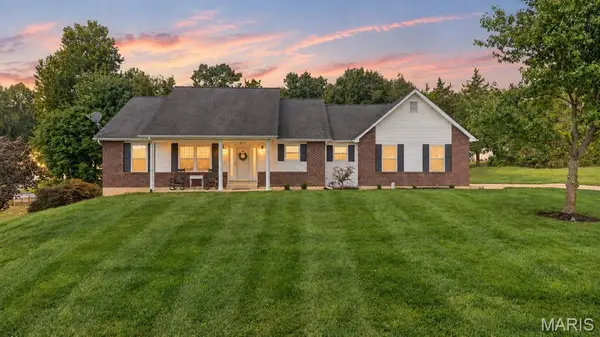 6223 Clover Lake Drive, Cedar Hill, MO 63016