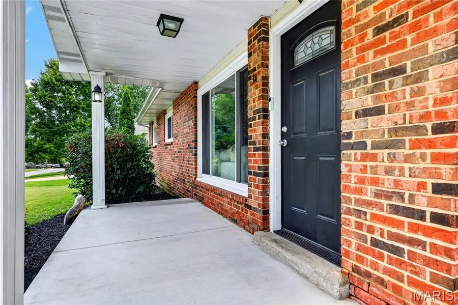 34 Highland Drive, Saint Charles, MO 63303 - #3