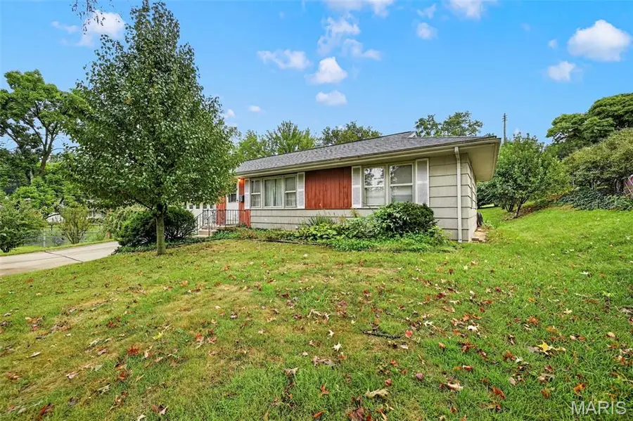 1472 Grant Road, Webster Groves, MO 63119 - #3