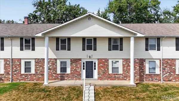 29 Delray Court #D, St Peters, MO 63376