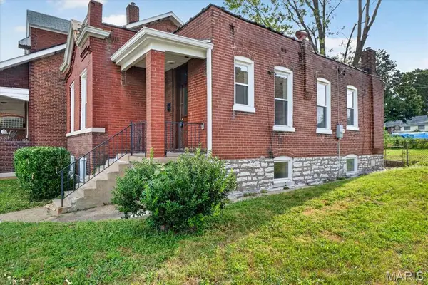 5216 Morganford Road, St Louis, MO 63116