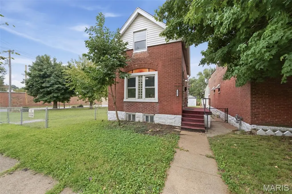 6208 Pennsylvania Avenue, Saint Louis, MO 63111 - #1