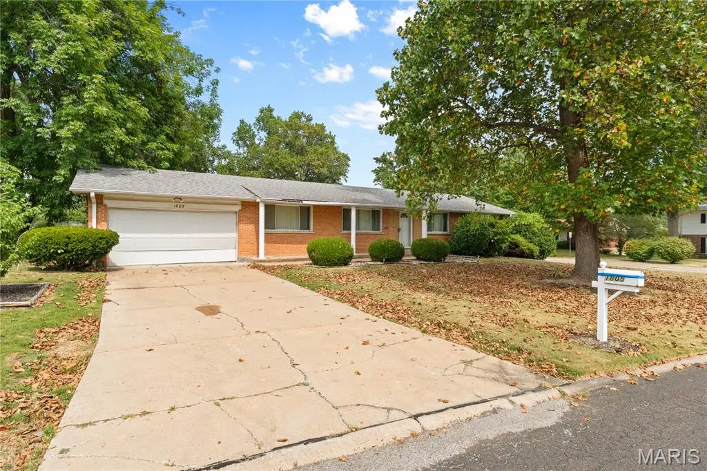 1805 Claudine Drive, Saint Louis, MO 63138 - #1