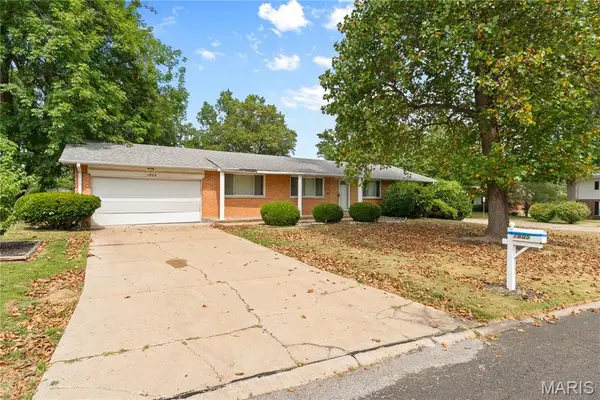 1805 Claudine Drive, St Louis, MO 63138
