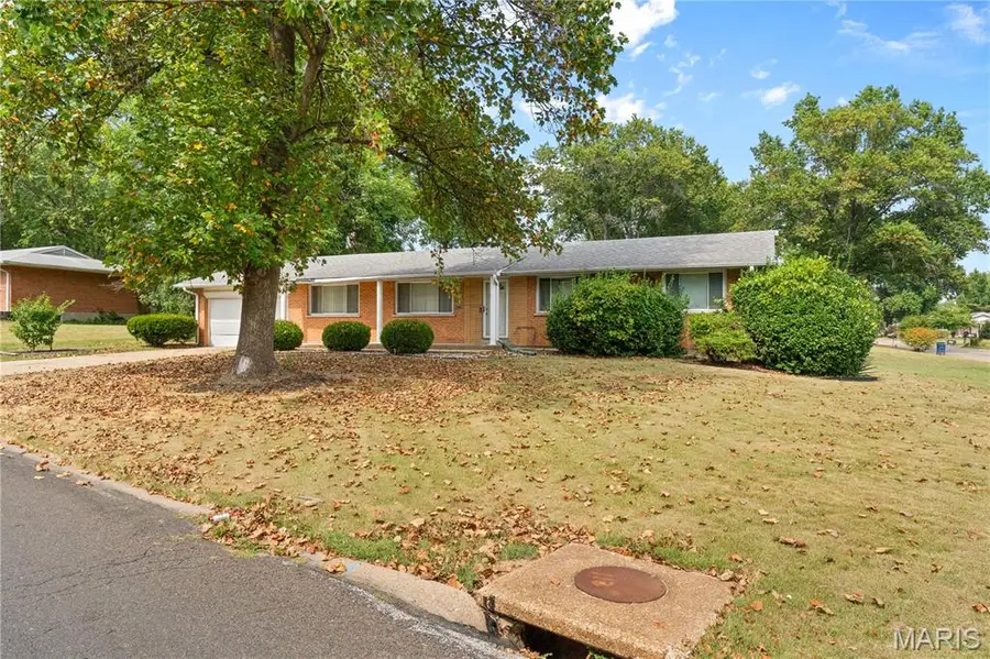 1805 Claudine Drive, Saint Louis, MO 63138 - #3