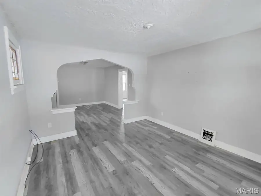 3512 West Place, Saint Louis, MO 63121 - #3