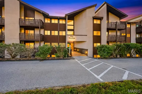 1465 Heritage Landing #401, St Charles, MO 63303