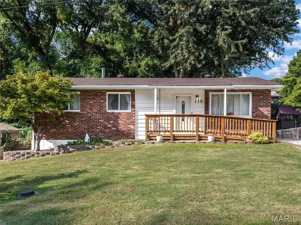 113 Ridgemoor Drive, Glen Carbon, IL 62034